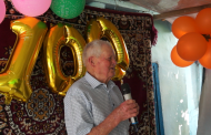 Bunicul din satul Baroncea a împlinit 100 de ani
